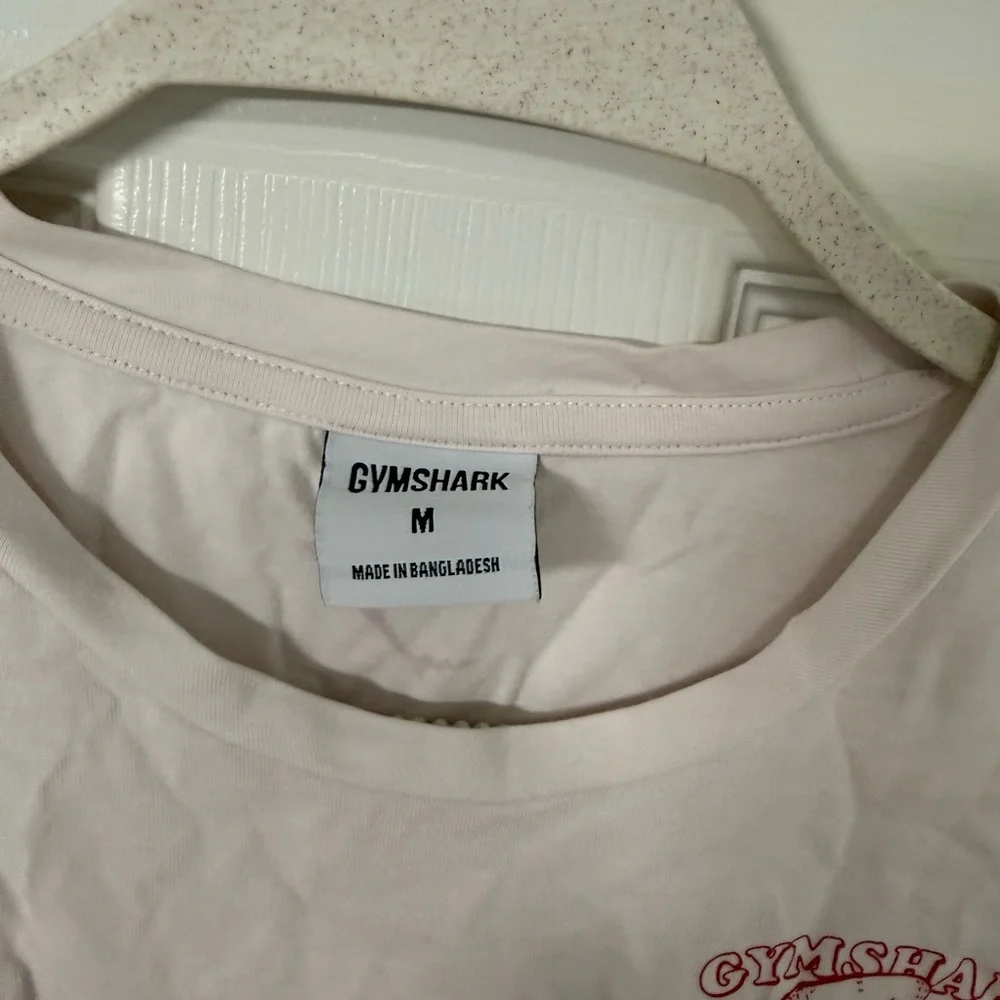 Gymshark Light Pink Logo Crop Top - Picture 4 of 4